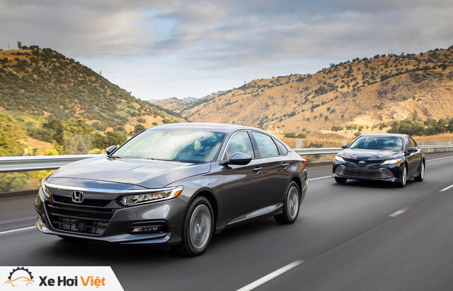 Mazda6 và Honda Accord: Cuộc đua turbo phân khúc sedan hạng D - Ảnh 2. Mazda6 và Honda Accord: Cuộc đua turbo phân khúc sedan hạng D - Ảnh 2.