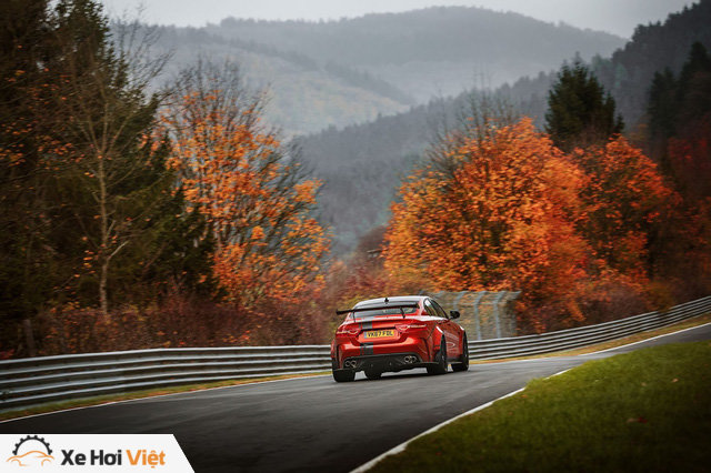 Jaguar XE SV Project 8 là sedan nhanh nhất tại Nurburgring - Ảnh 1. Jaguar XE SV Project 8 là sedan nhanh nhất tại Nurburgring - Ảnh 1.
