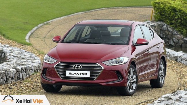 Đấu sedan C rẻ nhất Việt Nam, Hyundai Elantra giảm giá 80 triệu đồng