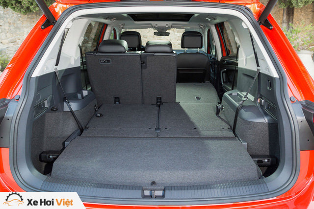Cạnh tranh Mercedes-Benz GLC, SUV 7 chỗ Volkswagen Tiguan Allspace 2018 có giá 1,7 tỷ đồng - Ảnh 2. Cạnh tranh Mercedes-Benz GLC, SUV 7 chỗ Volkswagen Tiguan Allspace 2018 có giá 1,7 tỷ đồng - Ảnh 2.