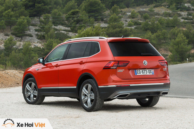 Cạnh tranh Mercedes-Benz GLC, SUV 7 chỗ Volkswagen Tiguan Allspace 2018 có giá 1,7 tỷ đồng - Ảnh 4. Cạnh tranh Mercedes-Benz GLC, SUV 7 chỗ Volkswagen Tiguan Allspace 2018 có giá 1,7 tỷ đồng - Ảnh 4.