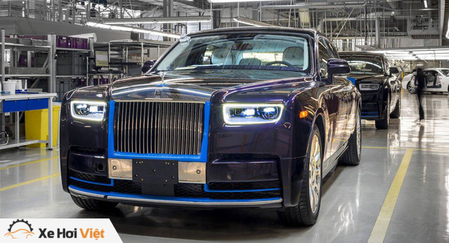 Rolls-Royce Phantom 2018 đầu tiên được đem đấu giá - Ảnh 2.