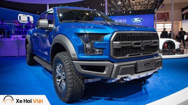 Ford hợp tác với Jack Ma để bán ô tô trực tuyến