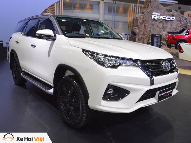 Toyota Fortuner TRD Sportivo 2017 có giá từ 1,15 tỷ đồng - 1