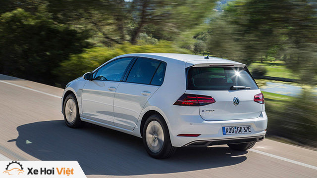 Đe doạ Tesla, Volkswagen lần đầu bán xe điện nhiều nhất tại châu Âu - Ảnh 1.