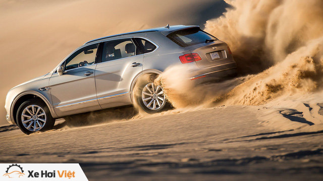 Bentley Bentayga được bình chọn là SUV của năm - Ảnh 3.