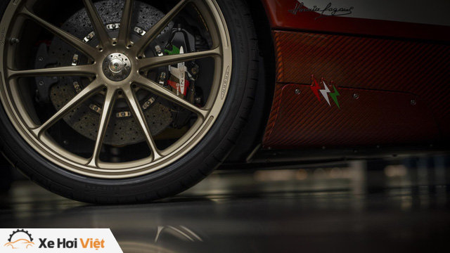Pagani Huayra Lampo: Thần gió mang xác Fiat 63 tuổi - Ảnh 11.