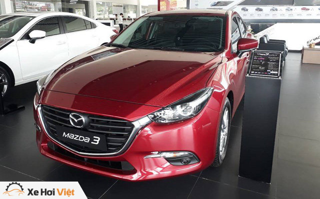 Mazda loạn giá xe giữa hãng và đại lý - Ảnh 1. Mazda loạn giá xe giữa hãng và đại lý - Ảnh 1.
