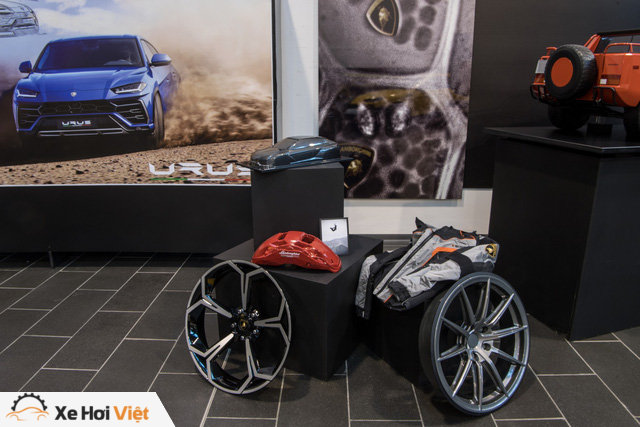 Kỳ công chọn cấu hình cho chiếc Lamborghini Urus đầu tiên về Việt Nam - Ảnh 3. Kỳ công chọn cấu hình cho chiếc Lamborghini Urus đầu tiên về Việt Nam - Ảnh 3.