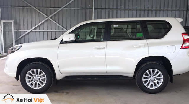 Toyota Land Cruiser Prado chưa kịp ra đại lý đã “cháy hàng” - Ảnh 1. Toyota Land Cruiser Prado chưa kịp ra đại lý đã “cháy hàng” - Ảnh 1.