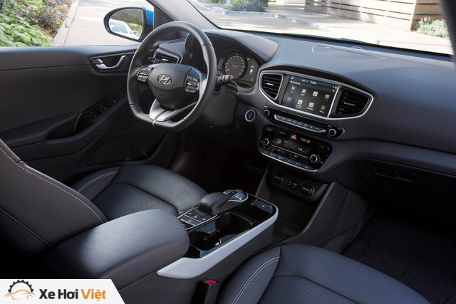 Đấu Toyota Prius Prime, Hyundai Ioniq 2018 thêm bản Plug-in Hybrid với giá rẻ hơn - Ảnh 3.