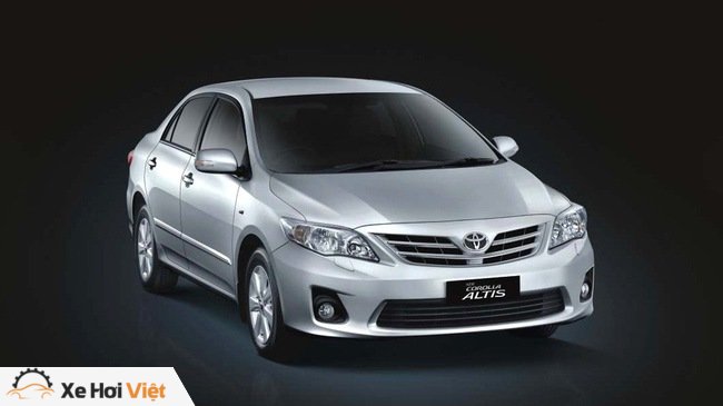 Toyota Việt Nam thu hồi hơn 8.000 xe Corolla Altis vì lỗi túi khí