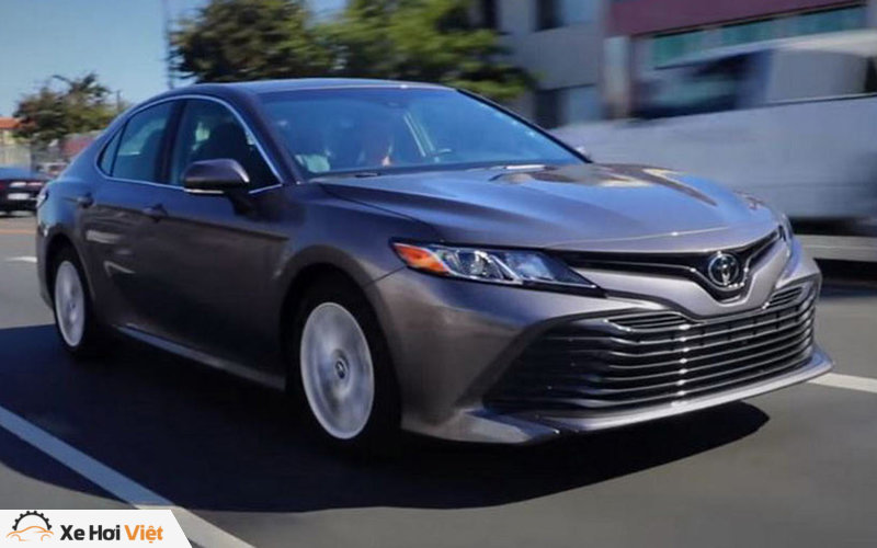 kbb-toyota-camry-2018-review.JPG