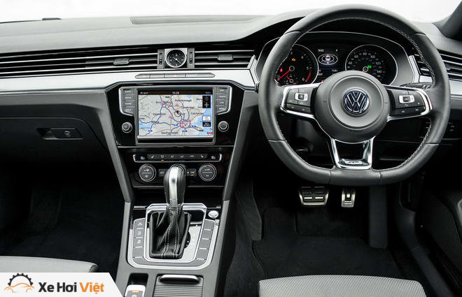 Volkswagen Passat 2018 có giá khởi điểm 700 triệu đồng - 3