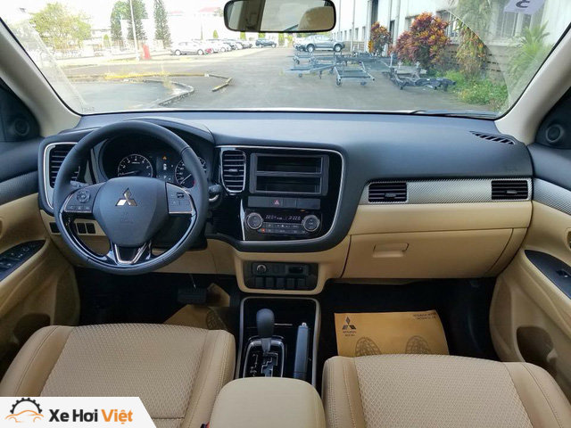 Giảm giá 165 triệu đồng, Mitsubishi Outlander lắp ráp lại có nhiều trang bị hơn bản nhập Nhật - Ảnh 5.