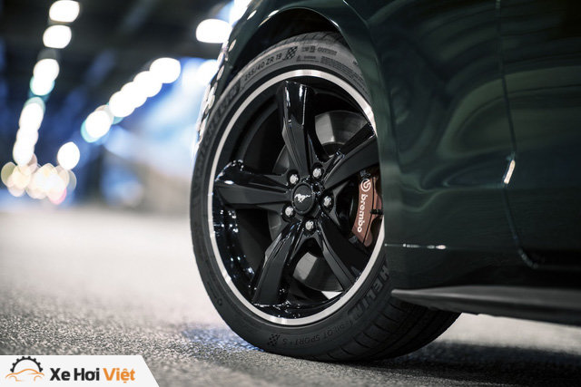 Ford Mustang Bullitt - Ngựa hoang bước từ màn ảnh ra đời thực - Ảnh 4. Ford Mustang Bullitt - Ngựa hoang bước từ màn ảnh ra đời thực - Ảnh 4.