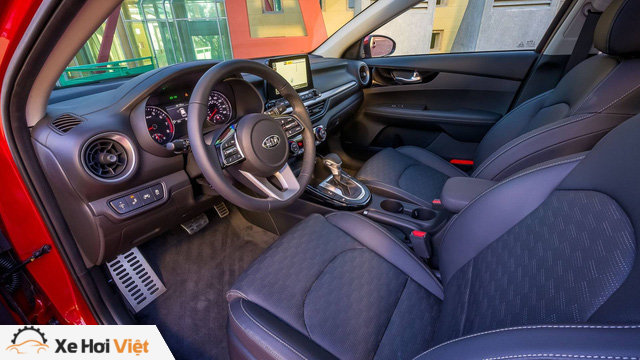 Kia Forte 2019 rộng rãi hơn và tiết kiệm nhiên liệu hơn trước - Ảnh 8. Kia Forte 2019 rộng rãi hơn và tiết kiệm nhiên liệu hơn trước - Ảnh 8.