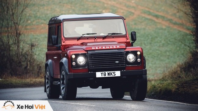 Land Rover hồi sinh Defender bằng phiên bản nhanh nhất, mạnh nhất lịch sử