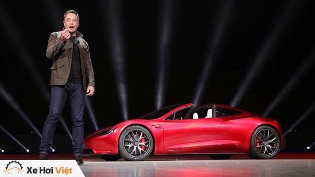 Đến CEO Elon Musk của Tesla cũng có thể không được trả lương