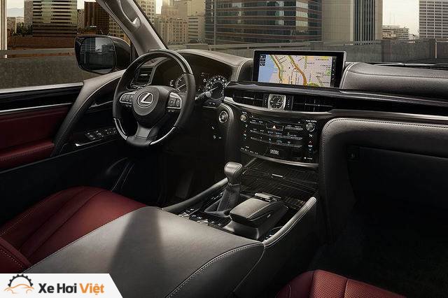 SUV hạng sang Lexus LX 570 giảm giá mạnh - 2