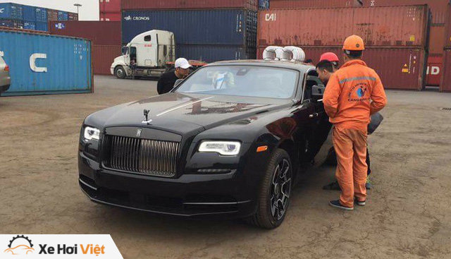 Siêu phẩm Rolls-Royce Wraith Black Badge đầu tiên về Việt Nam - Ảnh 1.