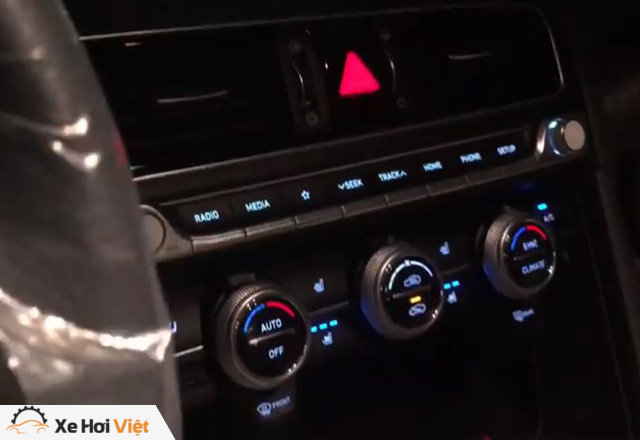 Xế sang Hàn Quốc Genesis G70 đầu tiên về Việt Nam - Ảnh 4.