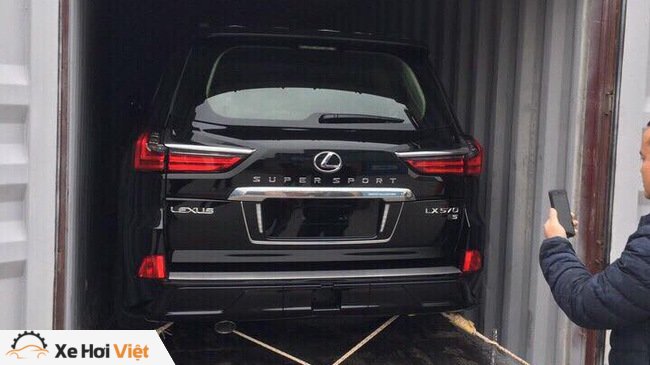 Lexus LX570 Super Sport đầu tiên đã về Việt Nam