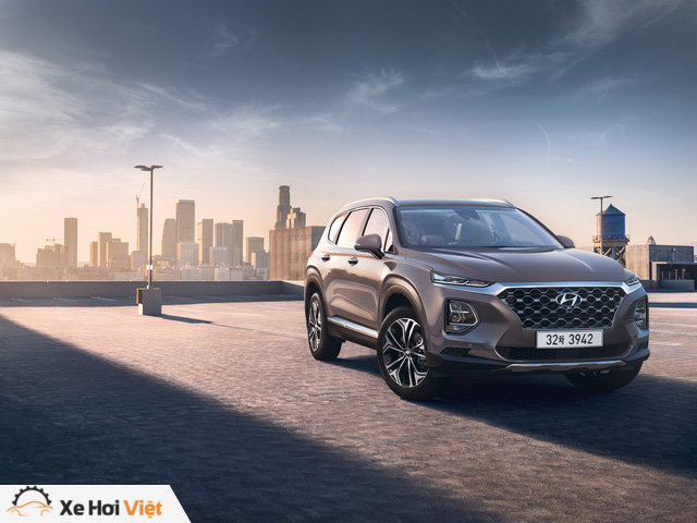 Hyundai công bố ảnh thực tế và chốt lịch ra mắt Santa Fe 2019 - Ảnh 1.