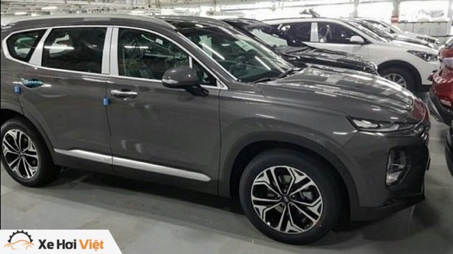 Hình ảnh thực tế và thông tin chi tiết đầu tiên về Hyundai Santa Fe 2019