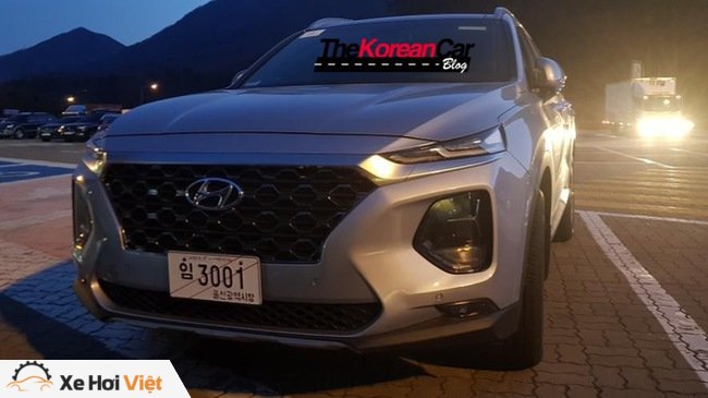 Hyundai Santa Fe 2019 tiếp tục lộ ảnh thực tế