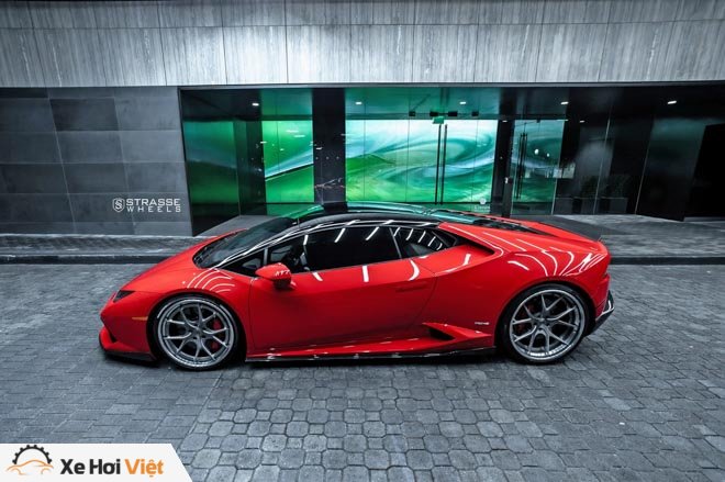 Lamborghini Huracan khác lạ với lớp sơn Rosso Corsa - 4