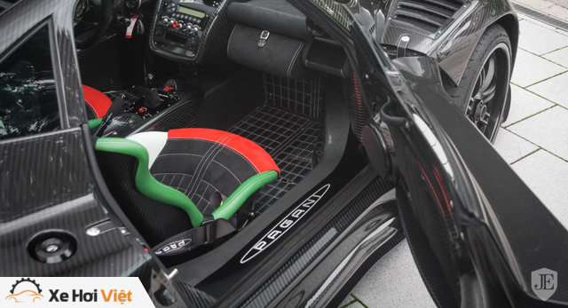 Siêu xe hiếm Pagani Zonda 760 đang được rao bán - Ảnh 2.