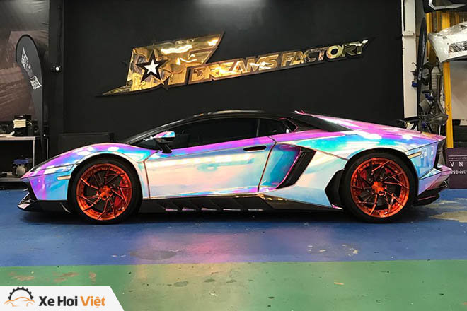 Lamborghini Aventador SV &#34;cực độc&#34; với phong cách Hologram - 1