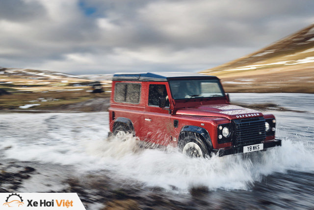 Land Rover Defender bản cuối cùng cháy hàng chỉ sau 1 tháng - Ảnh 1. Land Rover Defender bản cuối cùng cháy hàng chỉ sau 1 tháng - Ảnh 1.