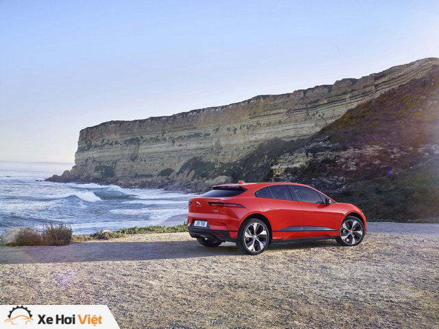 Jaguar trình làng crossover chạy điện I-Pace hoàn toàn mới - Ảnh 3. Jaguar trình làng crossover chạy điện I-Pace hoàn toàn mới - Ảnh 3.