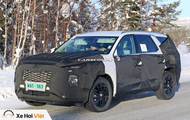 Hyundai chạy thử mẫu SUV cỡ lớn đầu tiên - đàn anh Santa Fe 2019 - Ảnh 3. Hyundai chạy thử mẫu SUV cỡ lớn đầu tiên - đàn anh Santa Fe 2019 - Ảnh 3.