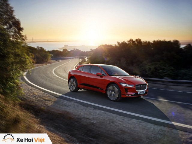 Jaguar trình làng crossover chạy điện I-Pace hoàn toàn mới - Ảnh 1. Jaguar trình làng crossover chạy điện I-Pace hoàn toàn mới - Ảnh 1.