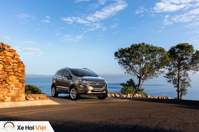 Ford EcoSport 2018 giá cao nhất 690 triệu - thách thức nặng nề lên Chevrolet Trax - Ảnh 2.