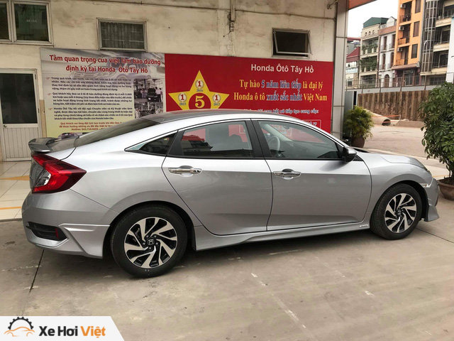 Honda Civic 2018 có mặt tại đại lý, giá tạm tính từ 750 triệu đồng - Ảnh 3. Honda Civic 2018 có mặt tại đại lý, giá tạm tính từ 750 triệu đồng - Ảnh 3.