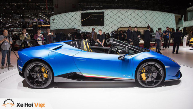 Lamborghini trình làng siêu xe mui trần hiệu suất cao Huracan Performante Spyder - Ảnh 4. Lamborghini trình làng siêu xe mui trần hiệu suất cao Huracan Performante Spyder - Ảnh 4.