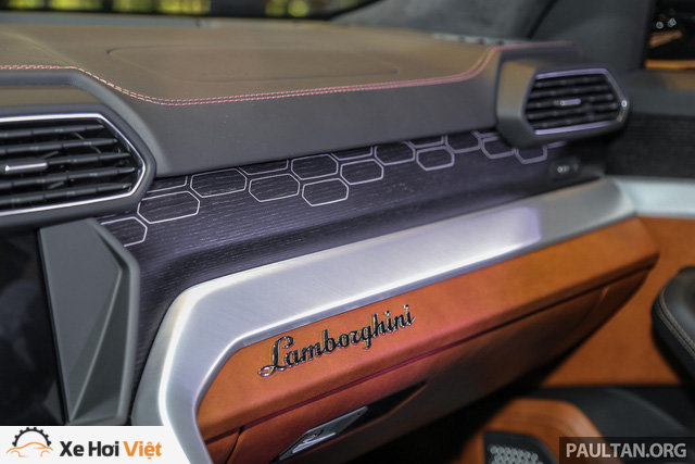 Siêu SUV Lamborghini Urus ra mắt tại Malaysia, giá khoảng 255.000 USD - Ảnh 17. Siêu SUV Lamborghini Urus ra mắt tại Malaysia, giá khoảng 255.000 USD - Ảnh 17.