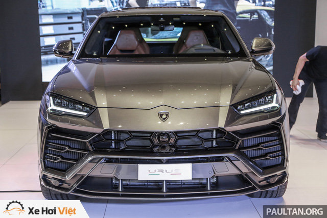Siêu SUV Lamborghini Urus ra mắt tại Malaysia, giá khoảng 255.000 USD - Ảnh 2. Siêu SUV Lamborghini Urus ra mắt tại Malaysia, giá khoảng 255.000 USD - Ảnh 2.