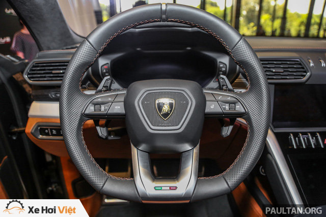 Siêu SUV Lamborghini Urus ra mắt tại Malaysia, giá khoảng 255.000 USD - Ảnh 13. Siêu SUV Lamborghini Urus ra mắt tại Malaysia, giá khoảng 255.000 USD - Ảnh 13.
