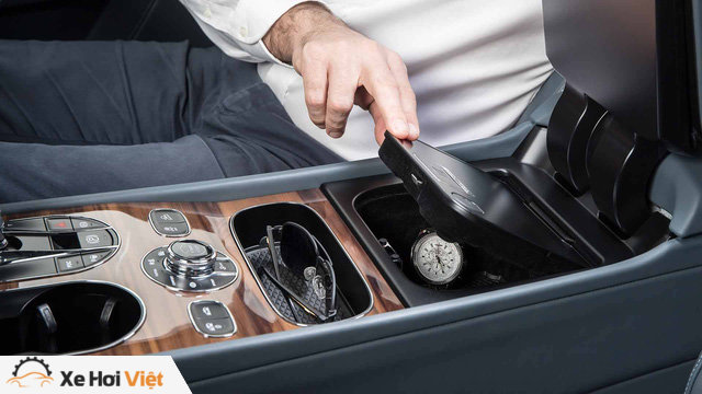 Bentayga được Bentley trang bị thêm ngăn bảo mật chỉ có thể mở bằng vân tay - Ảnh 3.