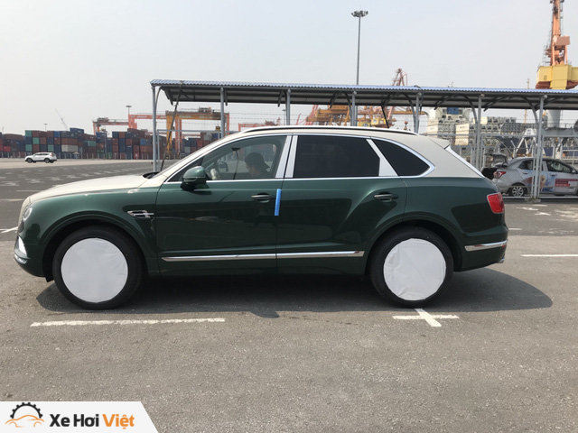 Khui công Bentley Bentayga 2 màu độc nhất Việt Nam - Ảnh 2.