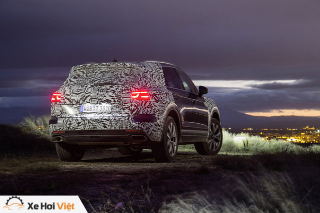 Volkswagen Touareg 2019 tham vọng cạnh tranh Porsche Cayenne - Ảnh 1.