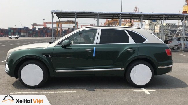 Khui công Bentley Bentayga 2 màu độc nhất Việt Nam