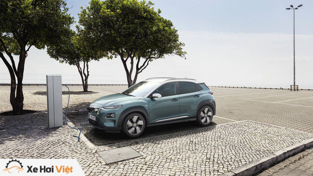 Hyundai Kona động cơ điện: Sạc một lần, chạy hơn 400 km - Ảnh 5. Hyundai Kona động cơ điện: Sạc một lần, chạy hơn 400 km - Ảnh 5.