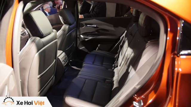Cadillac XT4 2019 lộ diện hoàn toàn tại New York Auto Show 2018 - Ảnh 6. Cadillac XT4 2019 lộ diện hoàn toàn tại New York Auto Show 2018 - Ảnh 6.