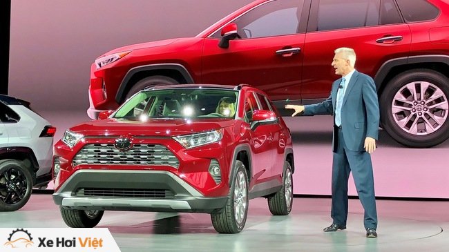 Toyota RAV4 - Lối đi cũ của Camry